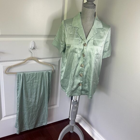 Satin Wide Leg Lounge Set Color Sea Spray Size M NWT - Picture 2 of 3